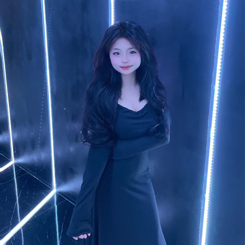 Stream Thùy Trang music | Listen to songs, albums, playlists for free