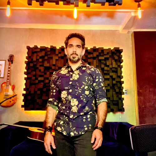 Alvaro Rosales - Composer/Producer/Guitarist — artist photo