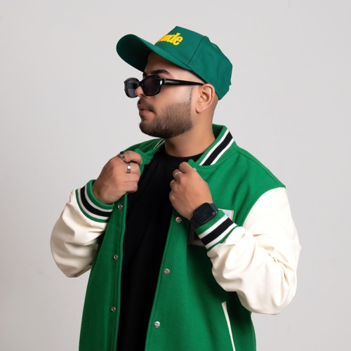 YOSCHI artist photo
