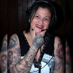 DJ Anna Kishi