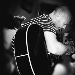 Estoy pensando en tí