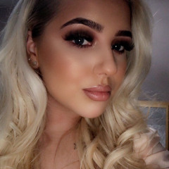 Ellie Davey