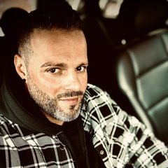 Daniel Santos