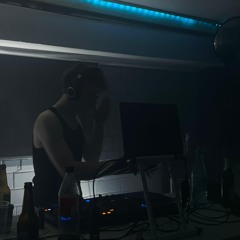 TECHNO | HOLD MY HAND - BRAUN
