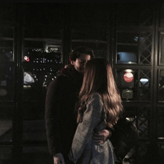 مشاعر أخرس .