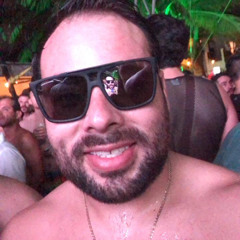 Esteban Carmona 4