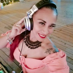 DJ JENNY SOLIS