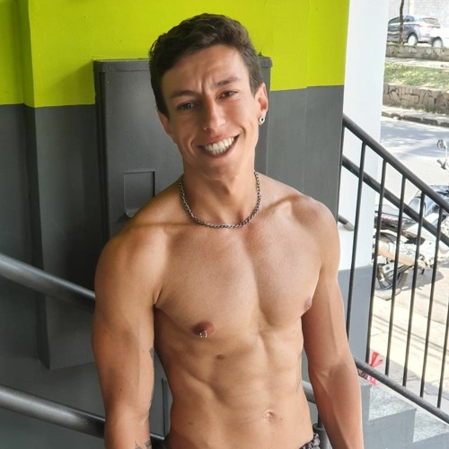 Stream Henrique Ferreira | Listen to p playlist online for free on