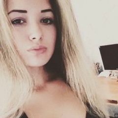 Naomi Kembel