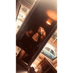 caelyn x