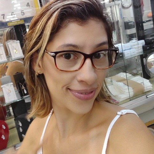 Monica Souza’s avatar