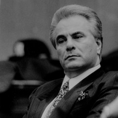 GwallaManGotti