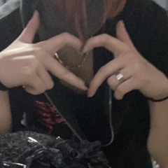 ☦︎︎Lyrica☦︎︎