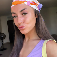 Kloe Moore