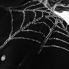 ✞