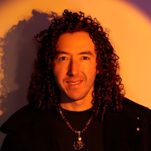 JulianCardona — artist photo