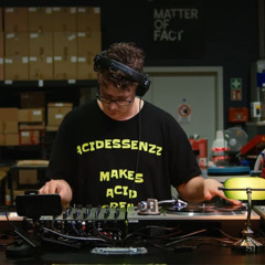 ACIDESSENZZ