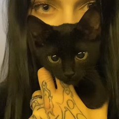 V🧛🏼‍♀️