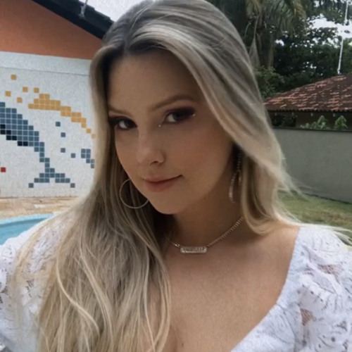 Carolina B Dibax’s avatar