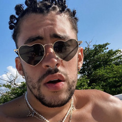 bad bunny fan😩🤚❤️