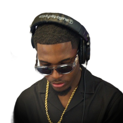 DJ LIVIO🔌 — artist photo