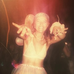 Dee da fairy 🧚🏼‍♀️✨