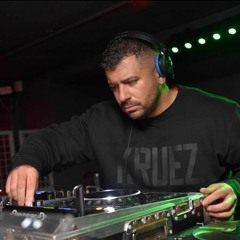 DJ Kruez
