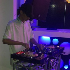 JUAN GARCES DJ