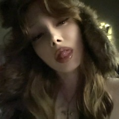 ༺ ♱ ༻