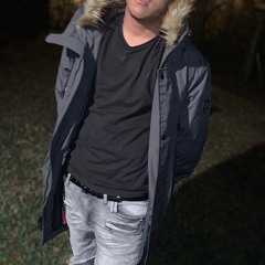 Shyintoodeep