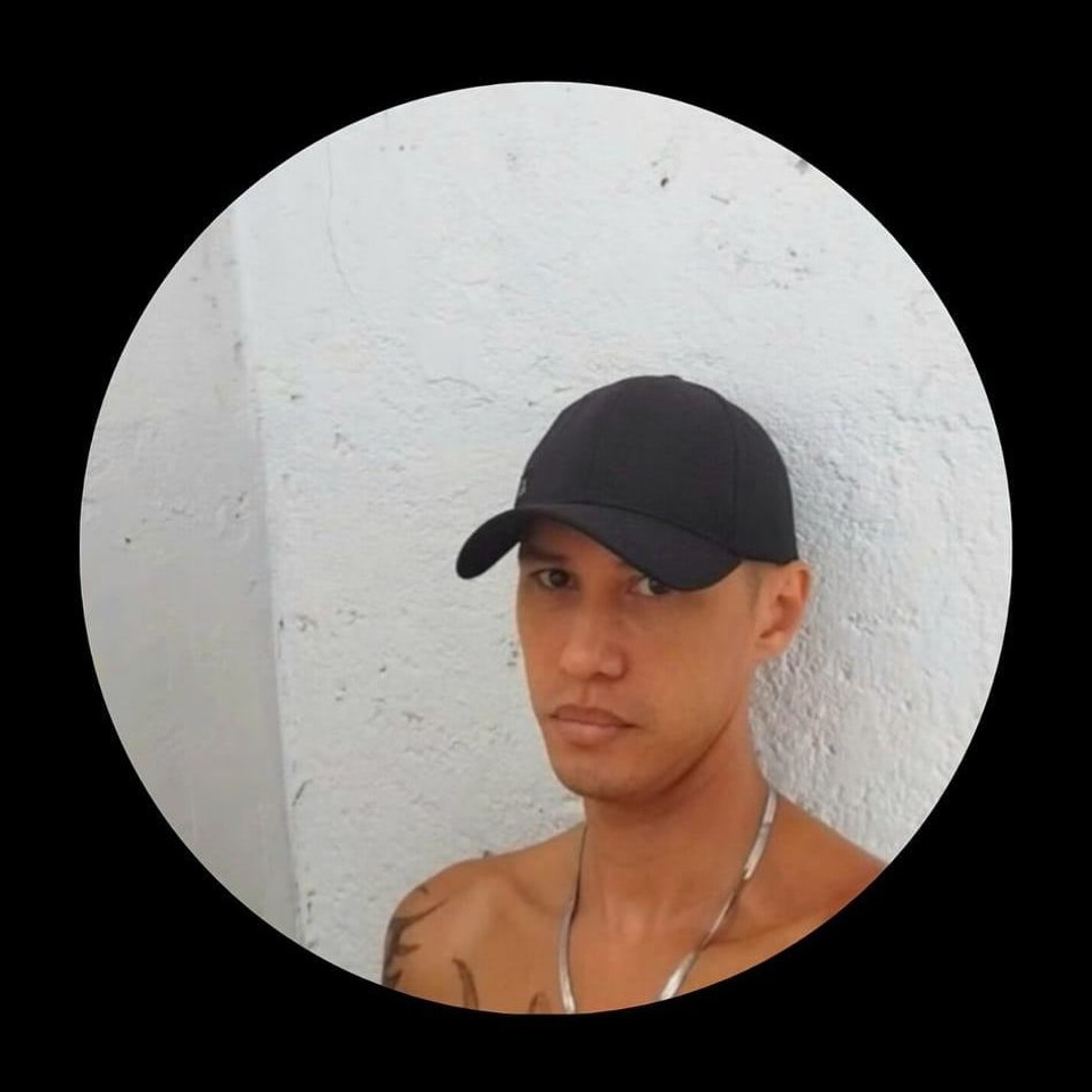 Stream Oliver Kopf®(2) music | Listen to songs, albums, playlists