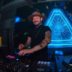 DJ FLOW