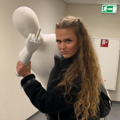 Lena Köbberich