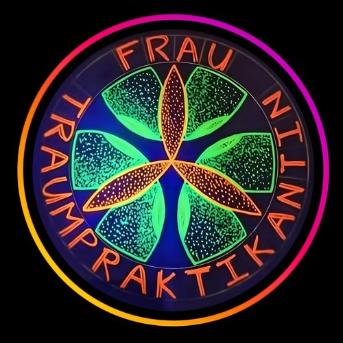 FRAU TRAUMPRAKTIKANTIN + DEEJANE ELLA — artist photo