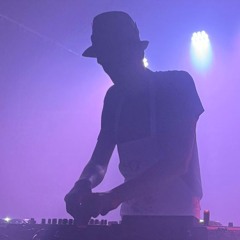 DYNANiK
