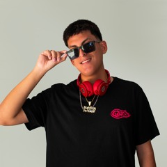 DJ Starrix