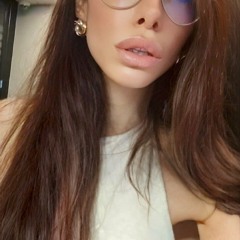 Alexandra Marie Flade