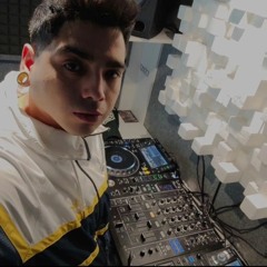 NIKO ORELLANA