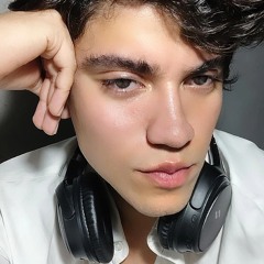 Alexander Linares