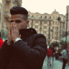 محسن مصطفي