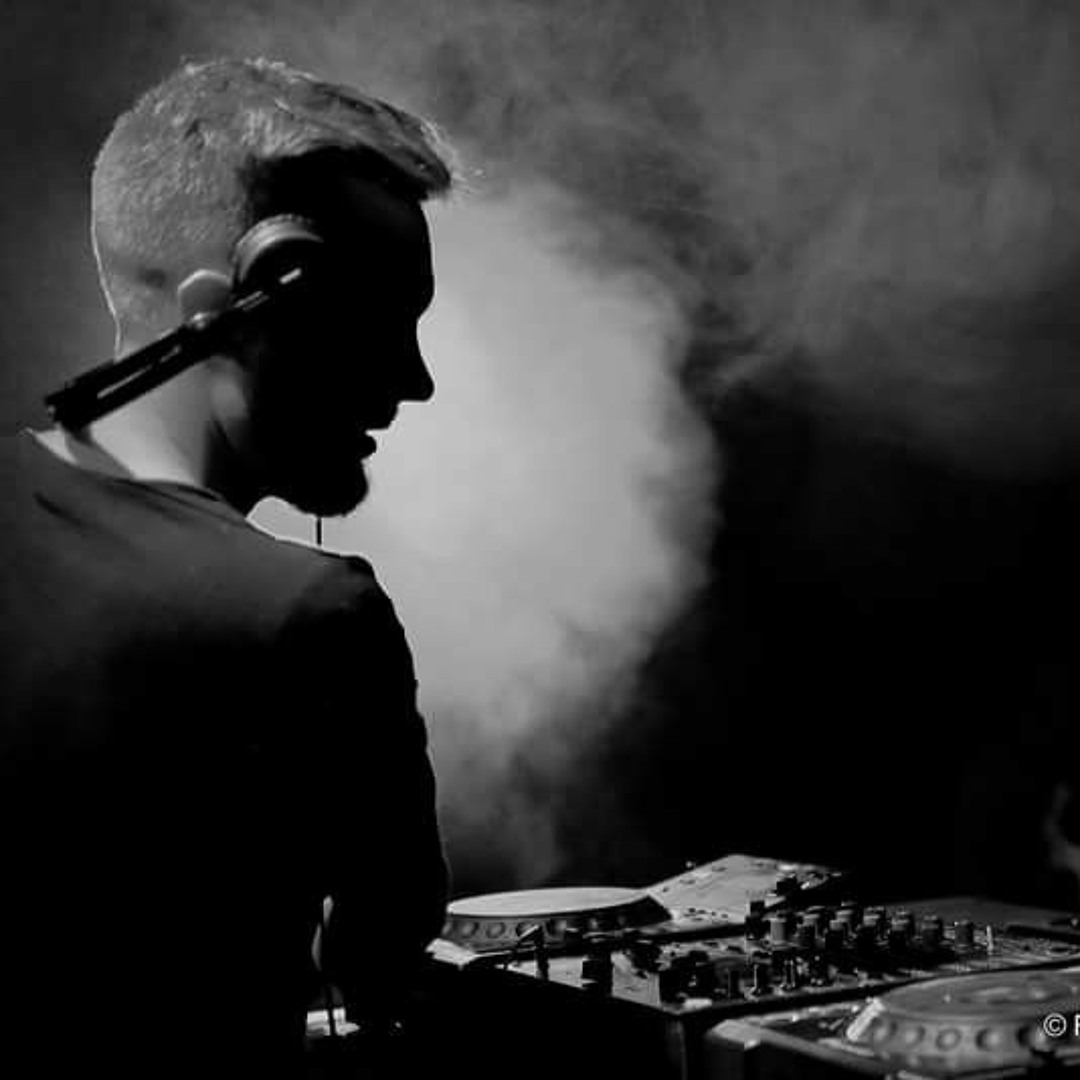 Yvan (Smilevil Rave Box)’s avatar