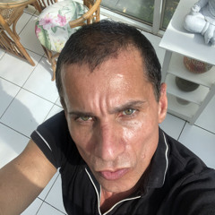 Roberto Leon Gallardo