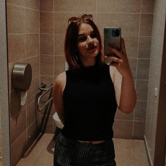 Barcza Júlia