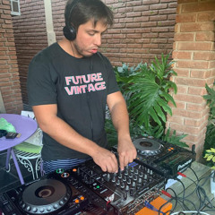 Manu Velasco (DOBLE V)