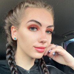 Holly Allen