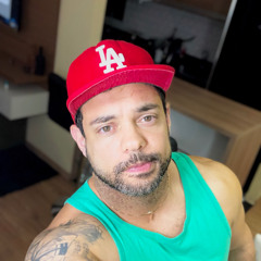 LMario Santos