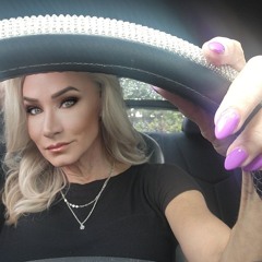 JulieH