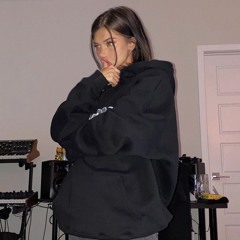 ✝《▪ { Æüŷäìnç:si } ▪︎》✝