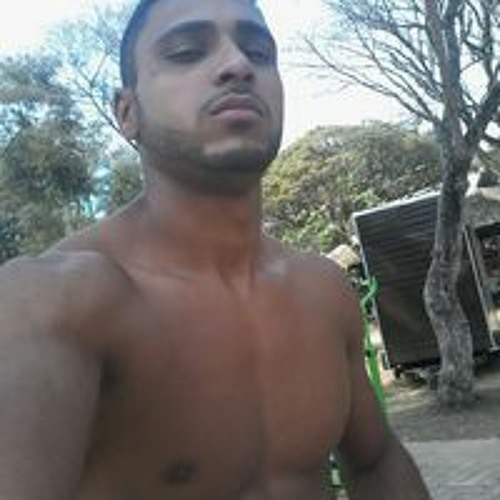 Michael Oliveira’s avatar