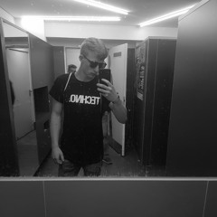 DJ CRASHØUT